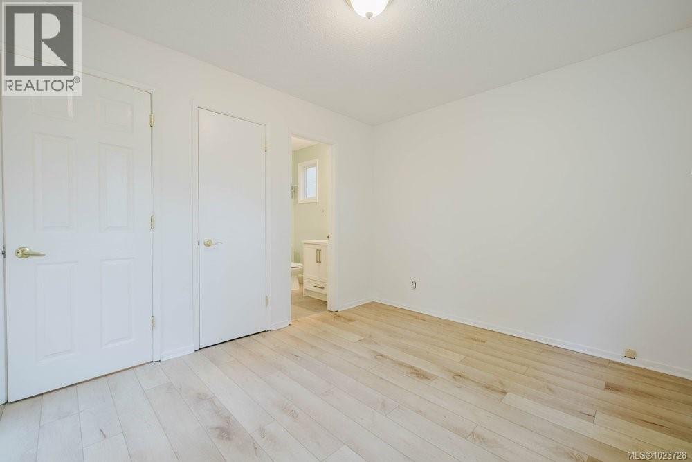 4815 Cordova Bay Rd, Saanich, British Columbia  V8Y 2J8 - Photo 27 - 1023728