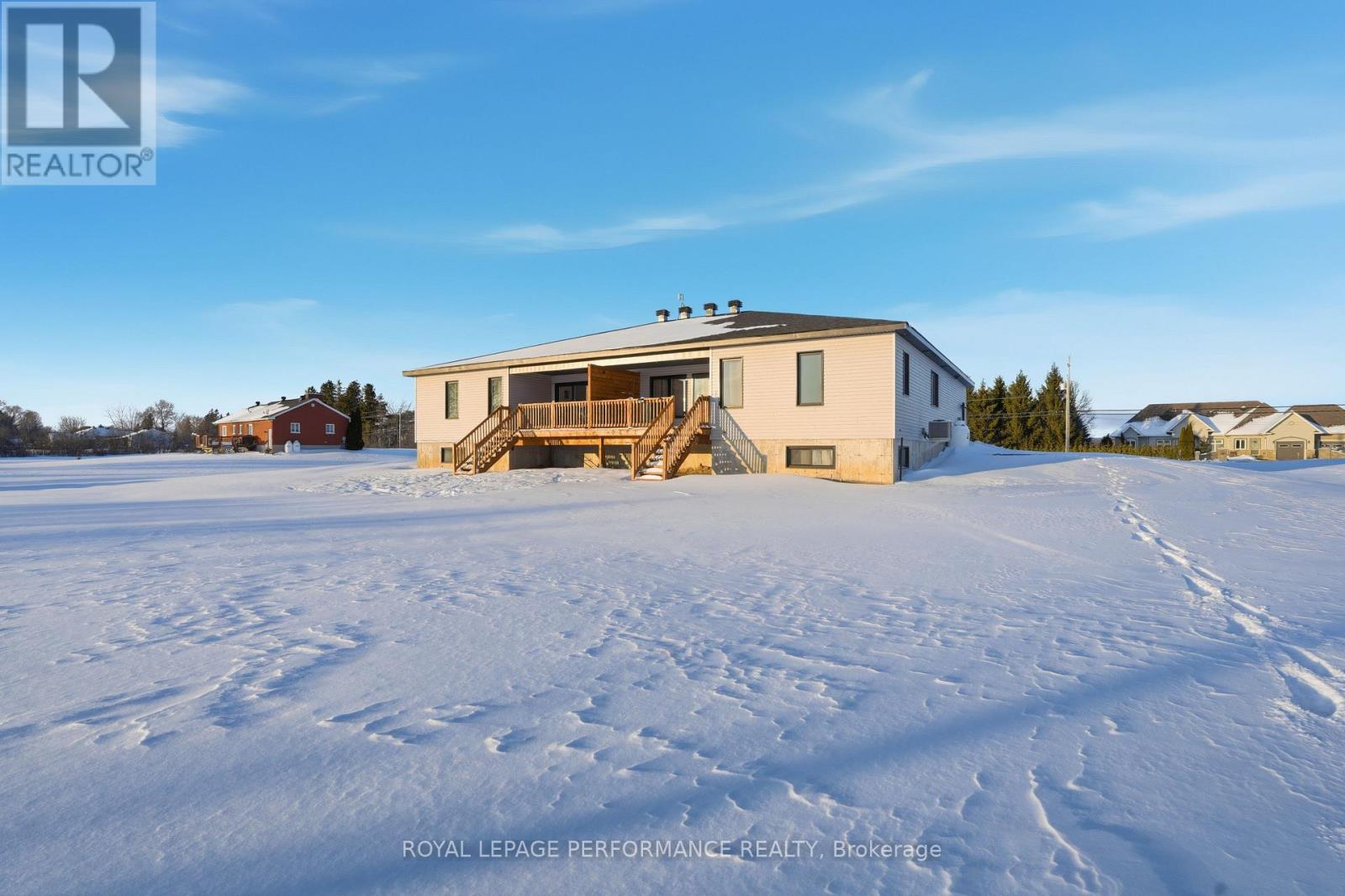 3676-3678 Front Road, Hawkesbury, Ontario  K6A 2T4 - Photo 13 - X12714088