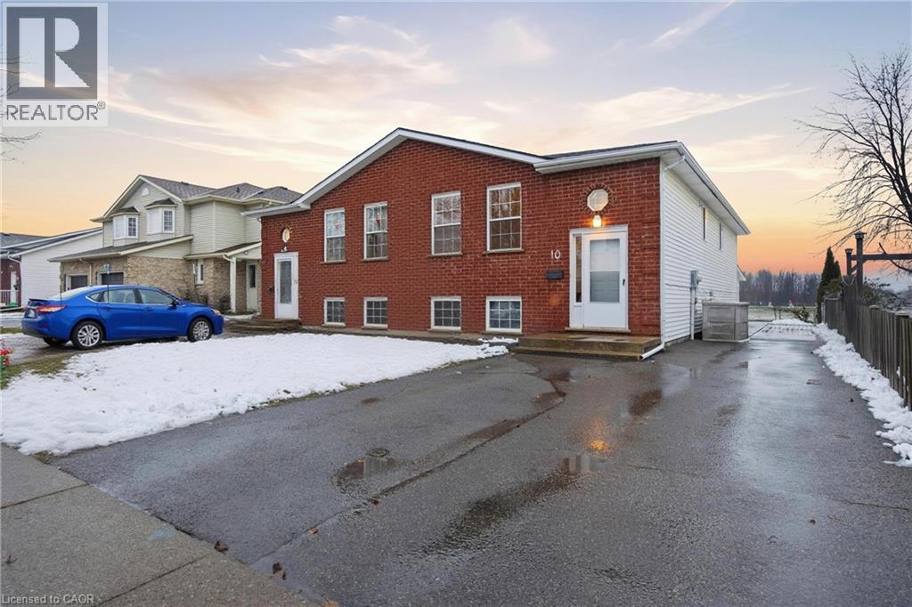 10 Woodland Drive, Welland, Ontario  L3C 7C9 - Photo 2 - 40793230