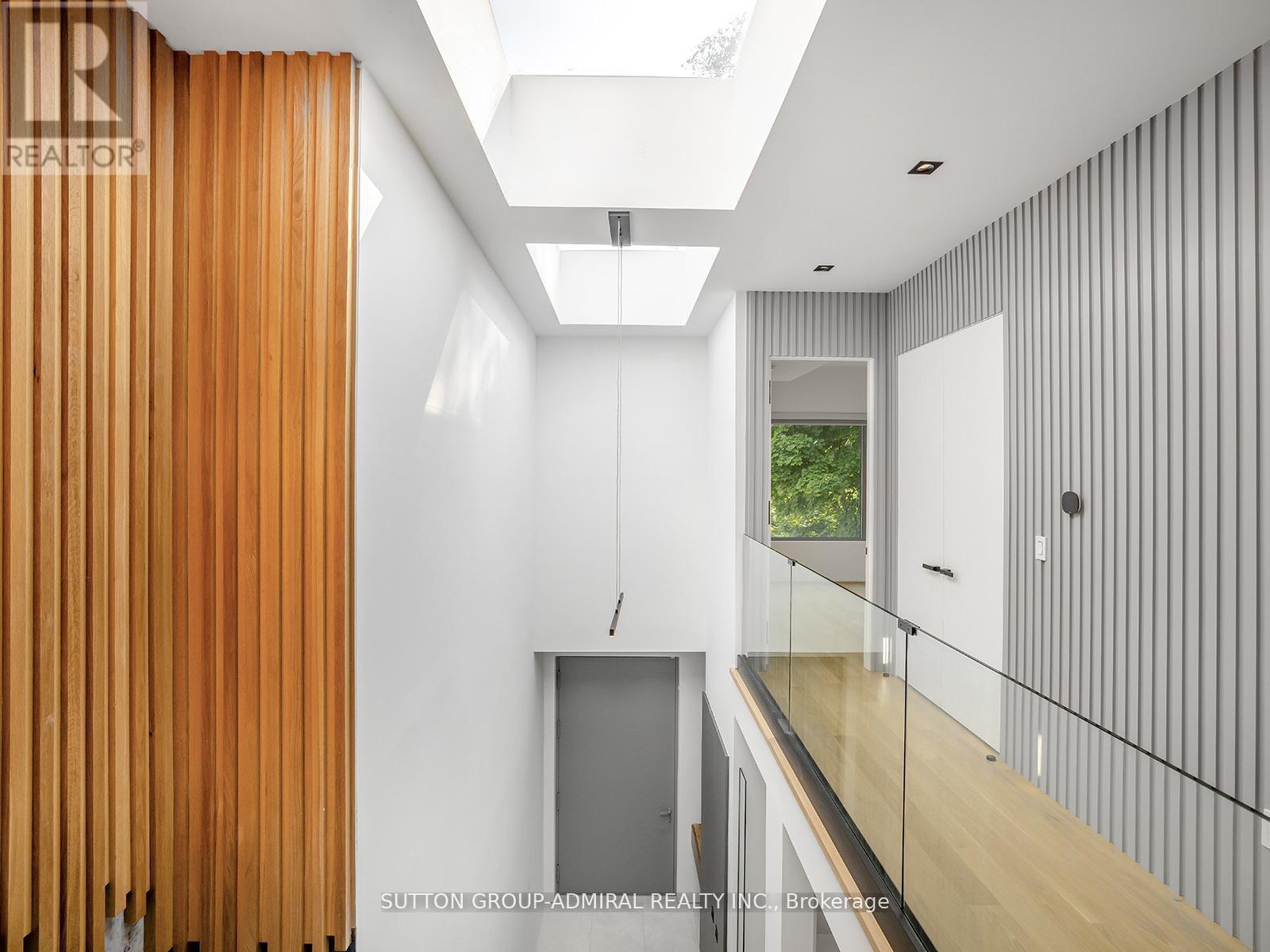 157 Old Forest Hill Road, Toronto, Ontario  M5N 2N7 - Photo 20 - C12713974