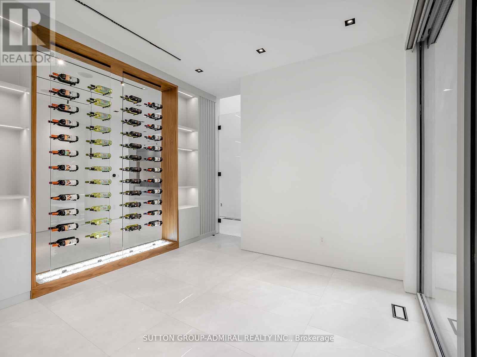 157 Old Forest Hill Road, Toronto, Ontario  M5N 2N7 - Photo 7 - C12713974