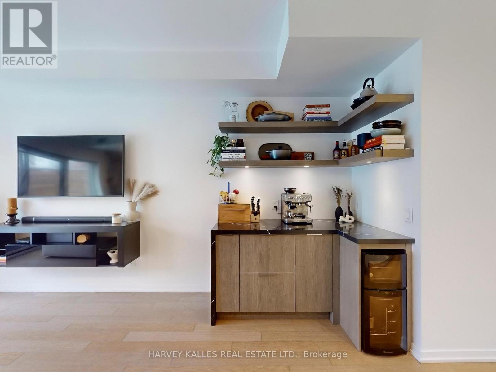 Th111 - 138 St Helens Avenue, Toronto, Ontario  M6H 0B8 - Photo 15 - C12713986