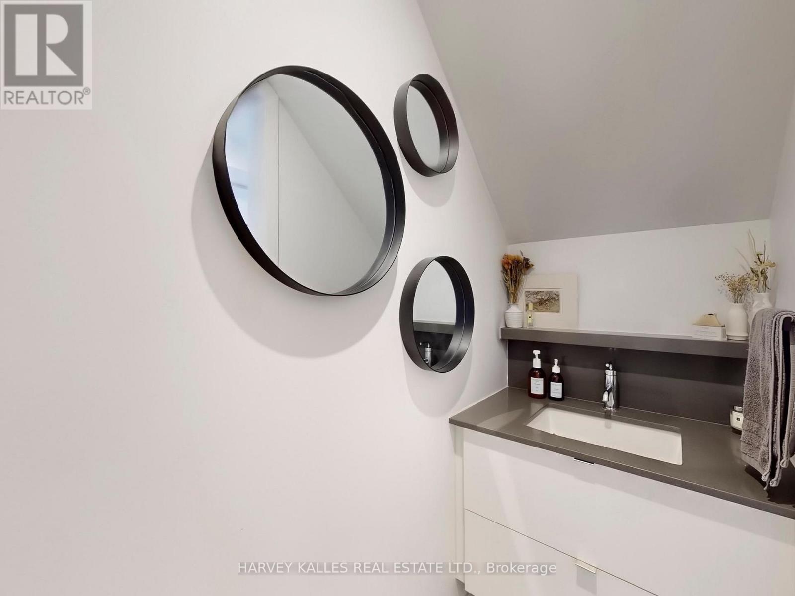 Th111 - 138 St Helens Avenue, Toronto, Ontario  M6H 0B8 - Photo 22 - C12713986