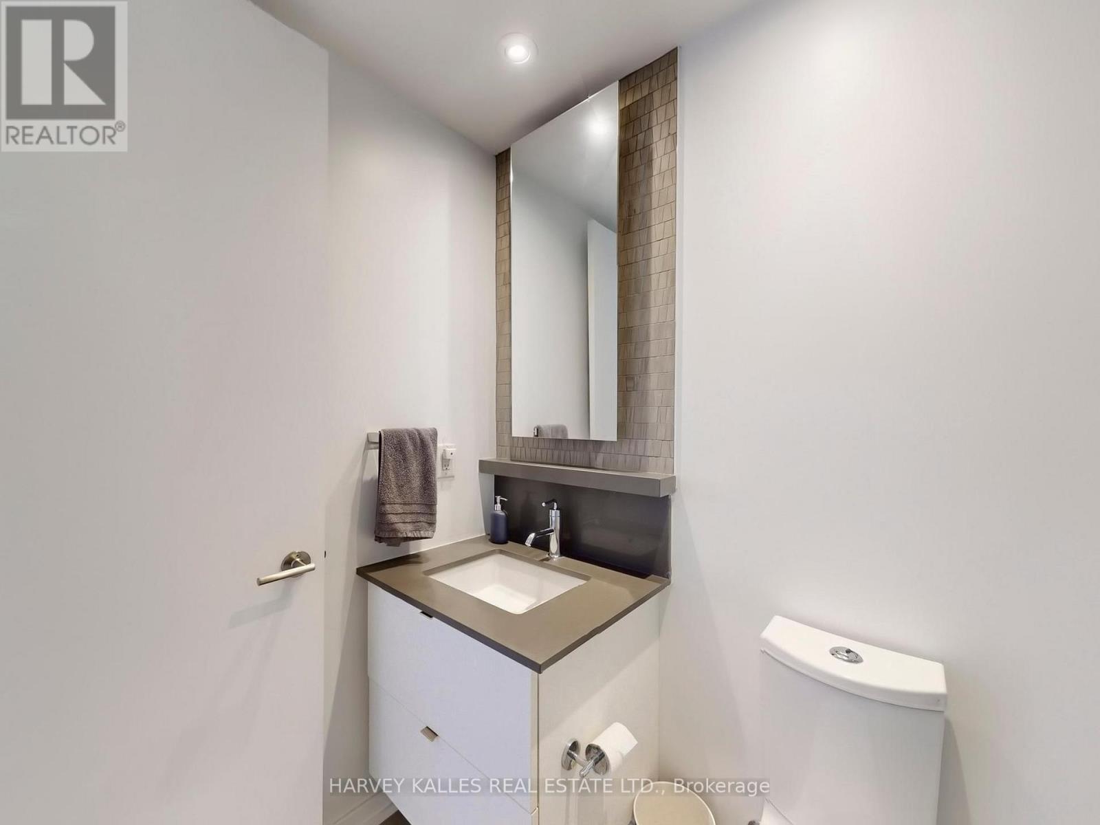 Th111 - 138 St Helens Avenue, Toronto, Ontario  M6H 0B8 - Photo 26 - C12713986