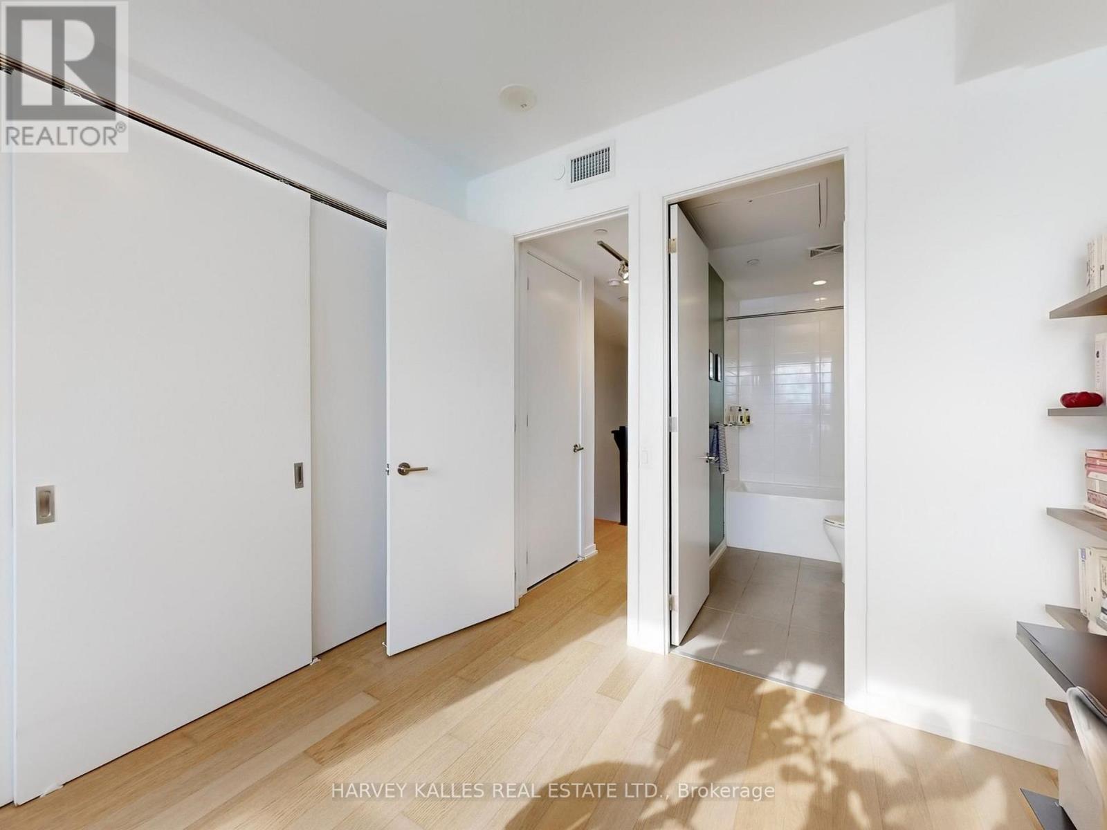 Th111 - 138 St Helens Avenue, Toronto, Ontario  M6H 0B8 - Photo 29 - C12713986