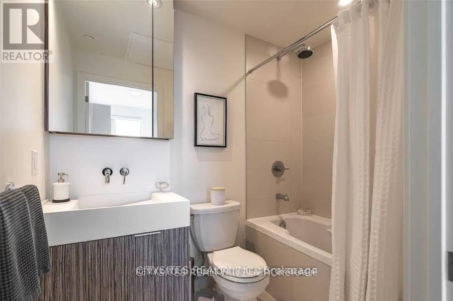 2610 - 20 Richardson Street, Toronto, Ontario  M5A 0S6 - Photo 11 - C12714058