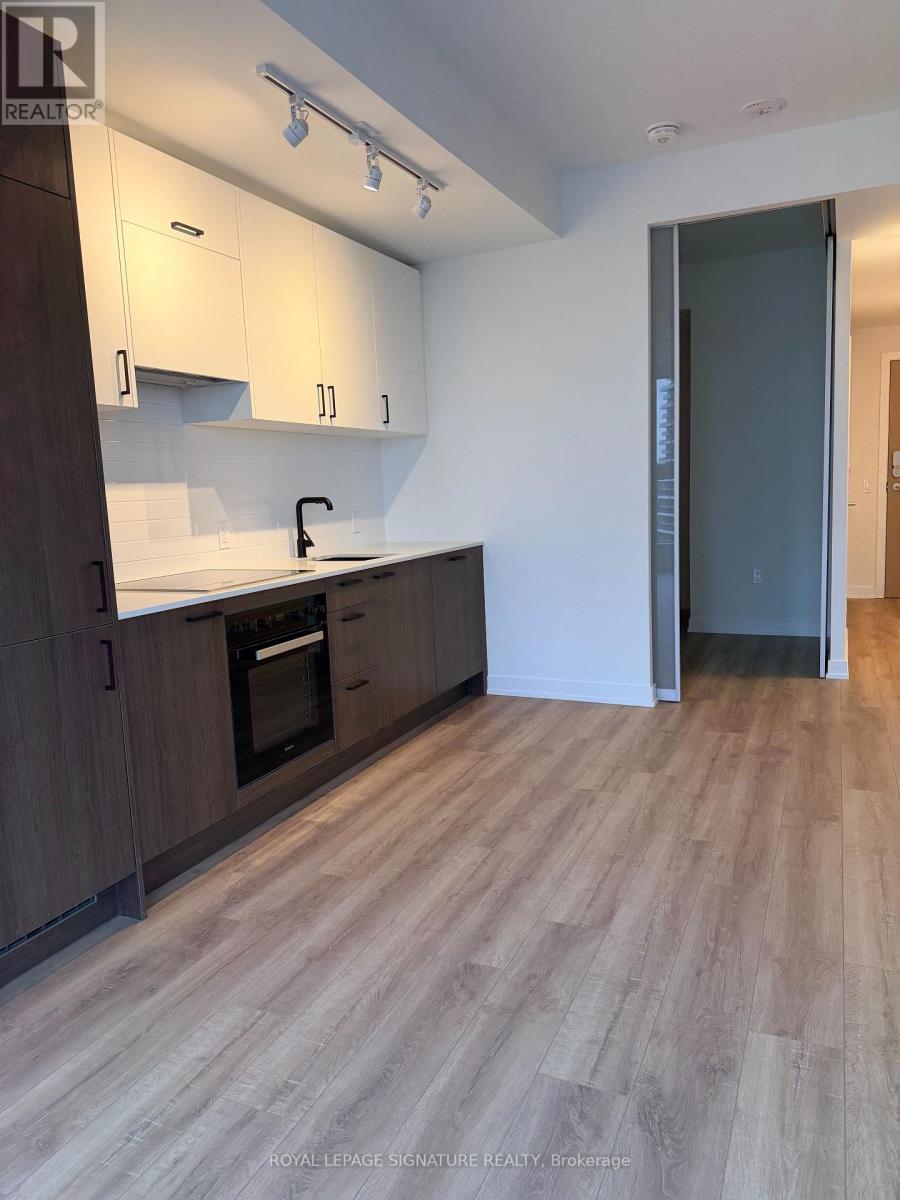 2016 - 1 Quarrington Lane, Toronto, Ontario  M3C 1H7 - Photo 3 - C12714094