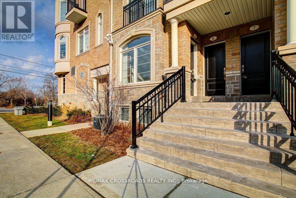 5 - 37 Drewry Avenue, Toronto, Ontario  M2M 1C9 - Photo 2 - C12714116