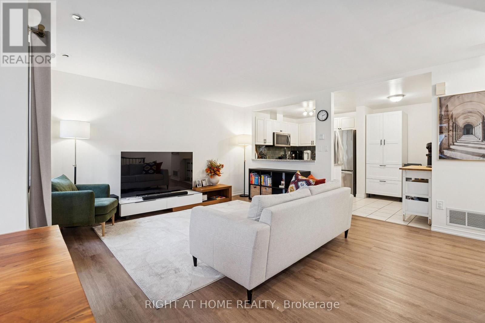 A30 - 108 Finch Avenue W, Toronto, Ontario  M2N 6W6 - Photo 15 - C12714120