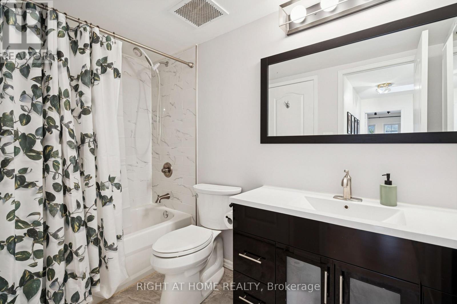 A30 - 108 Finch Avenue W, Toronto, Ontario  M2N 6W6 - Photo 23 - C12714120