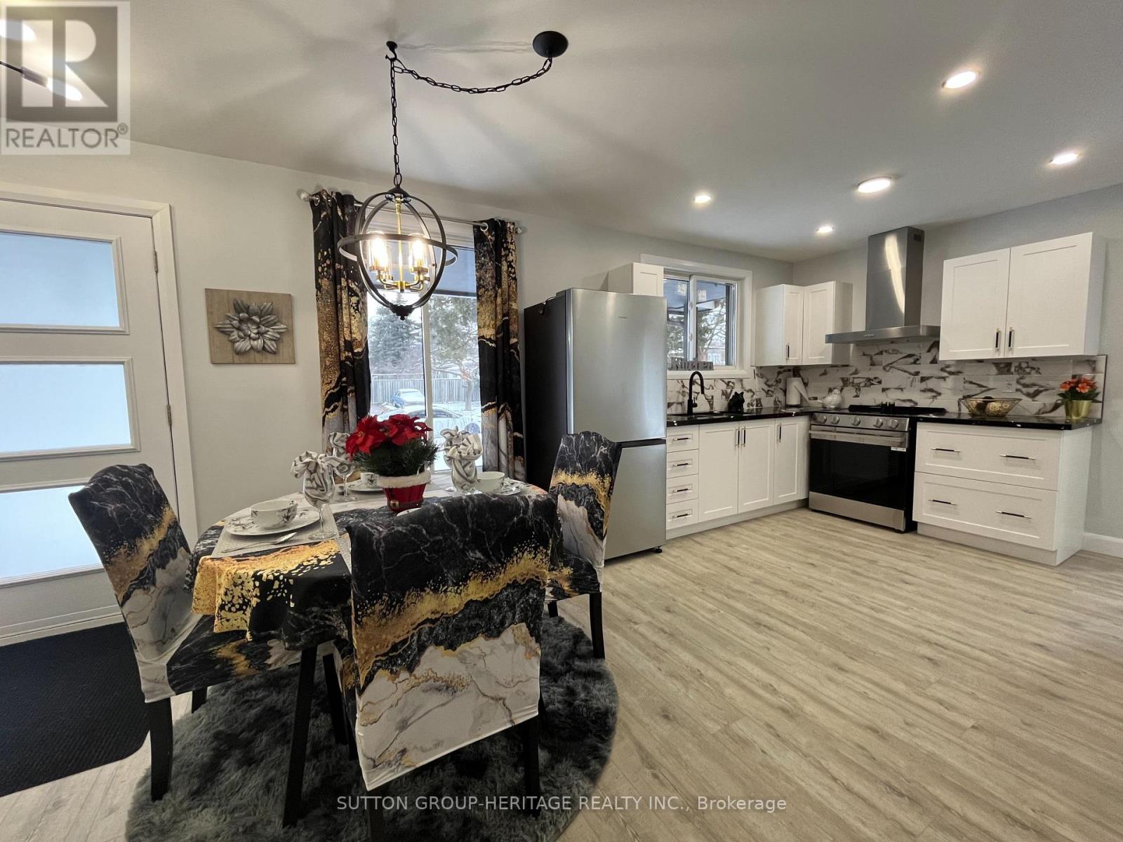 955 Hawthorne Court, Oshawa, Ontario  L1H 2H4 - Photo 8 - E12714162