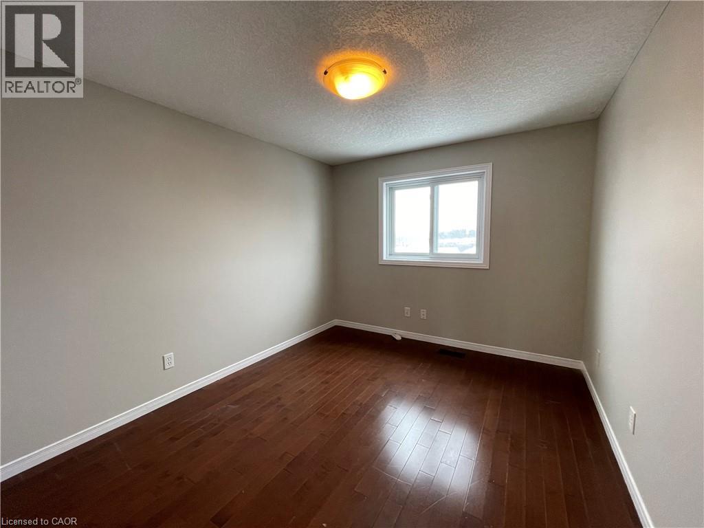 103 Hollyridge Crescent, Kitchener, Ontario  N2N 3L9 - Photo 12 - 40799743