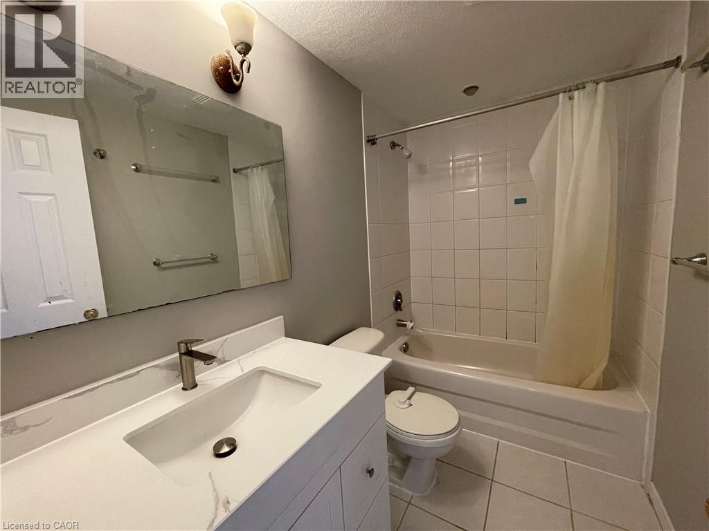 103 Hollyridge Crescent, Kitchener, Ontario  N2N 3L9 - Photo 9 - 40799743