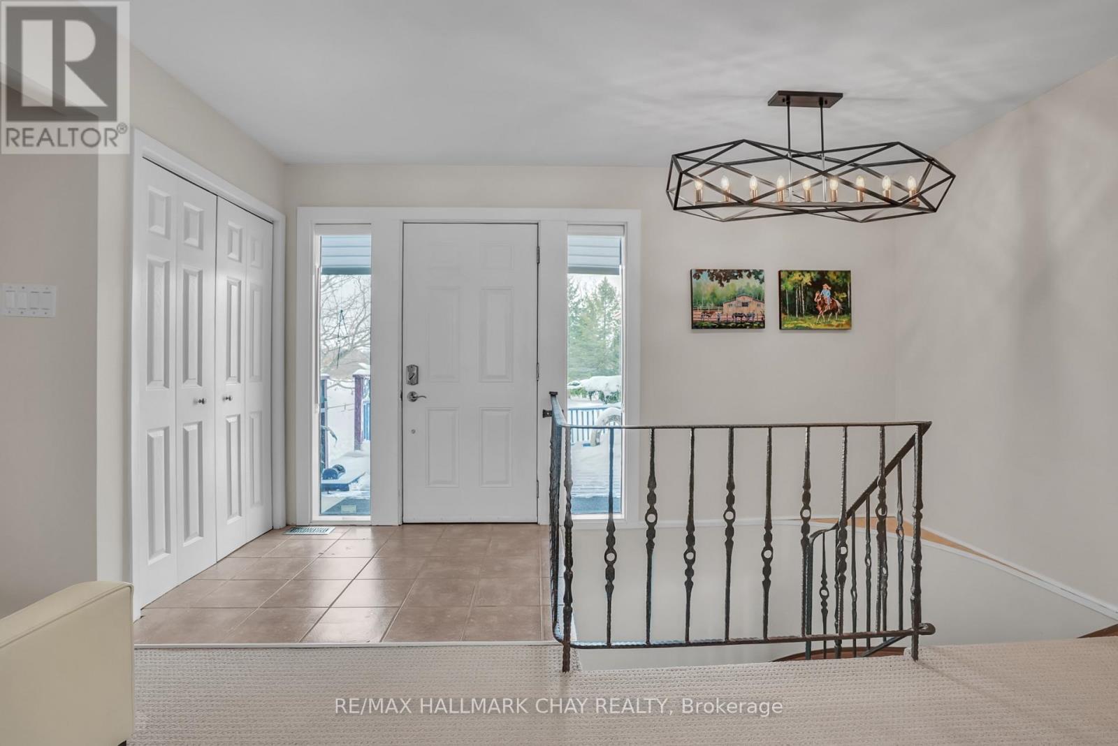 25222 Park Road, Georgina, Ontario  L0E 1R0 - Photo 4 - N12714012