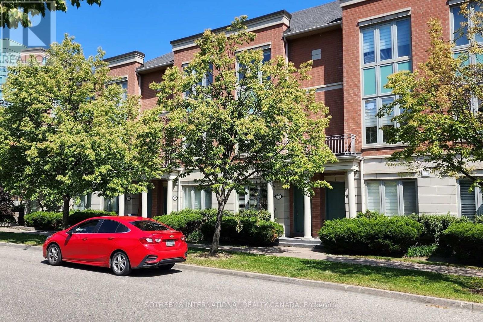 70 Suncrest Boulevard, Markham, Ontario  L3T 7Y1 - Photo 1 - N12714174
