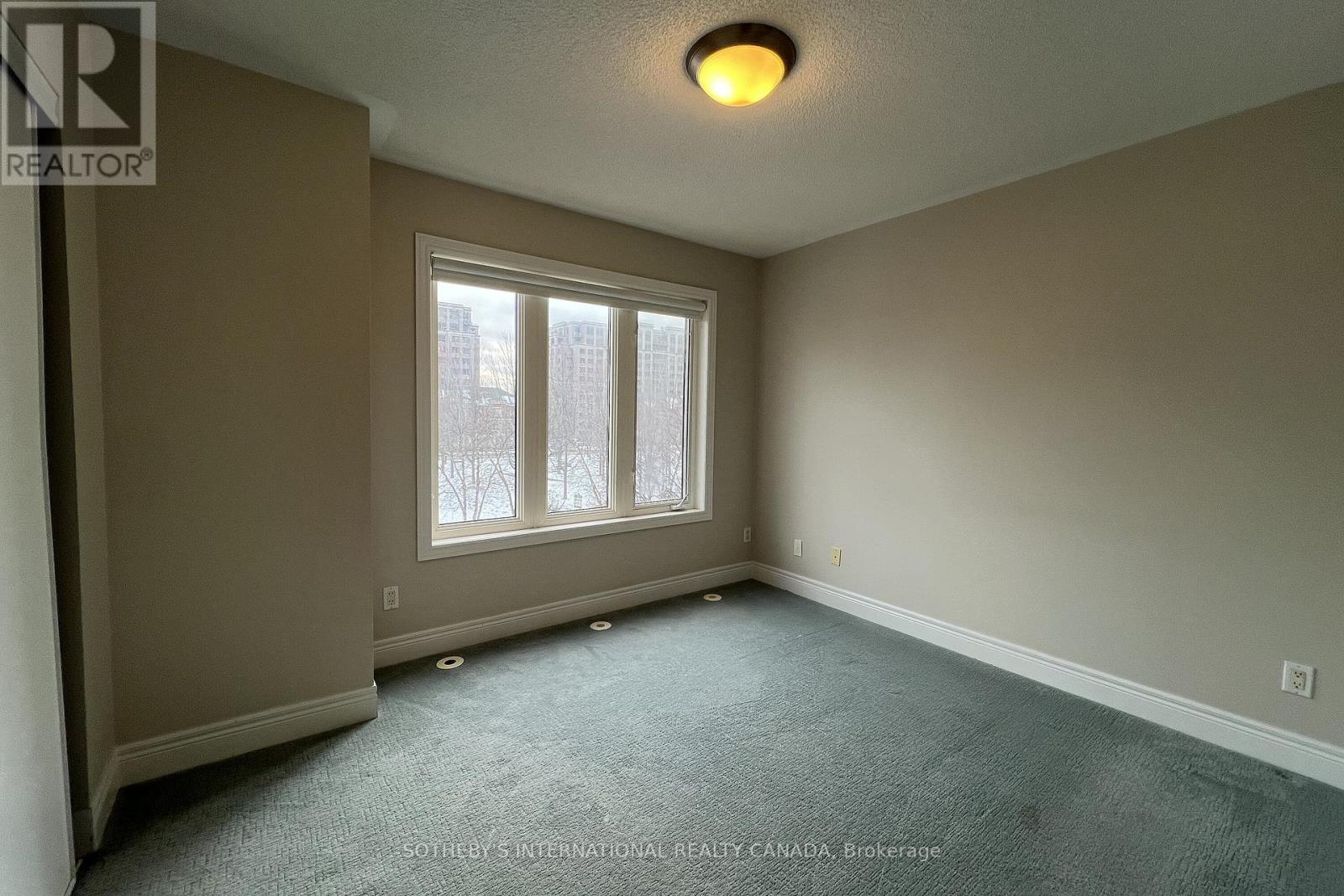 70 Suncrest Boulevard, Markham, Ontario  L3T 7Y1 - Photo 12 - N12714174