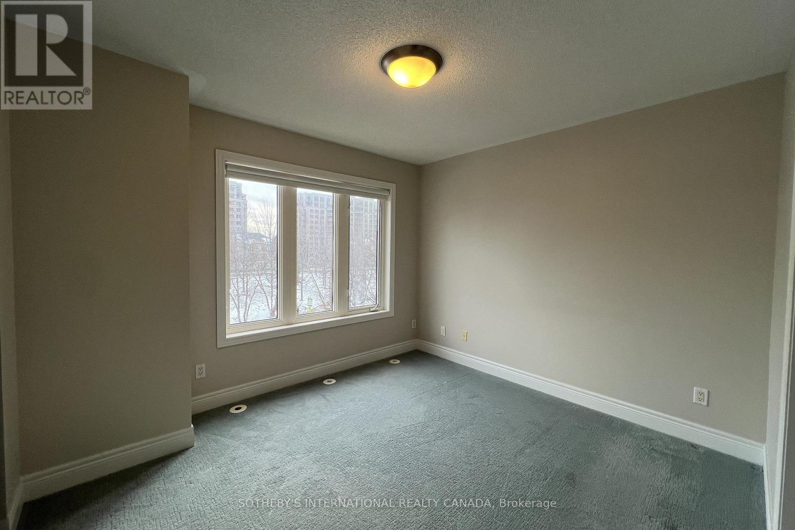 70 Suncrest Boulevard, Markham, Ontario  L3T 7Y1 - Photo 13 - N12714174