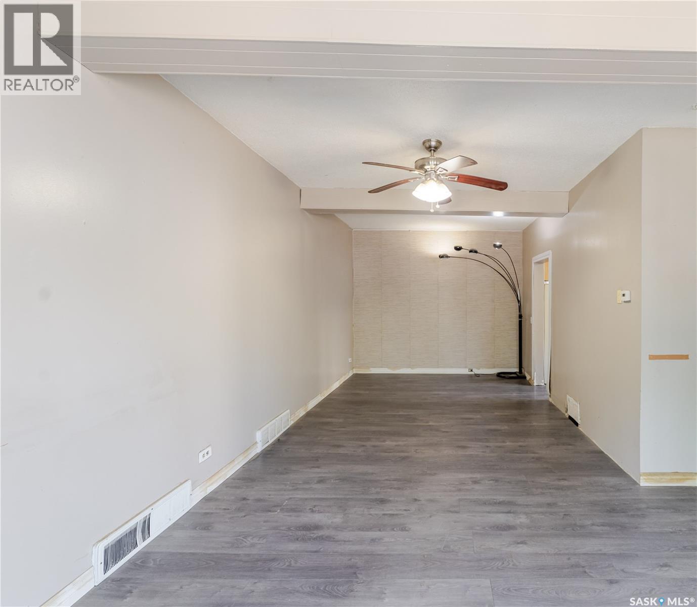 946 Stadacona Street W, Moose Jaw, Saskatchewan  S6H 2A8 - Photo 6 - SK027129