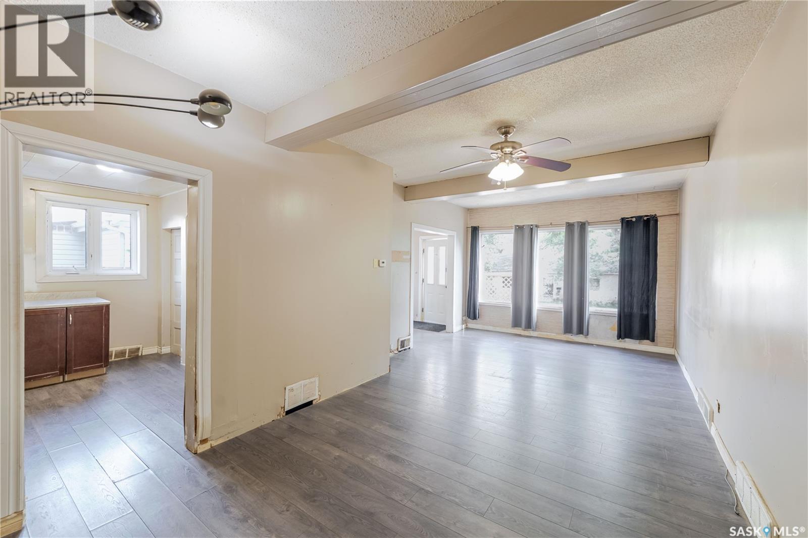 946 Stadacona Street W, Moose Jaw, Saskatchewan  S6H 2A8 - Photo 8 - SK027129