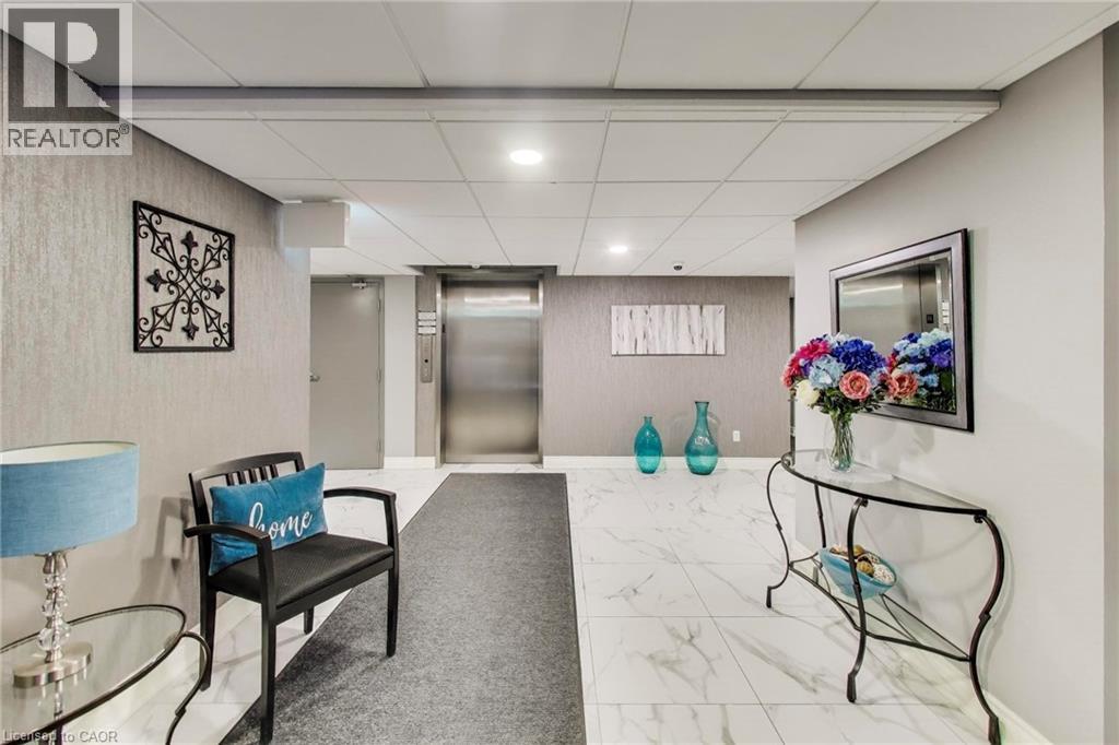 3499 Upper Middle Road Unit# 111, Burlington, Ontario  L7M 4M7 - Photo 5 - 40798103