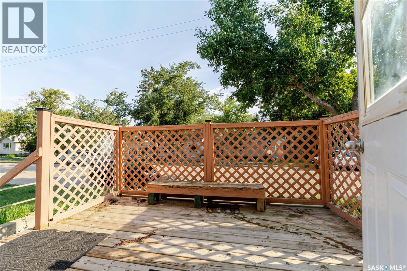 946 Stadacona Street W, Moose Jaw, Saskatchewan  S6H 2A8 - Photo 3 - SK027129