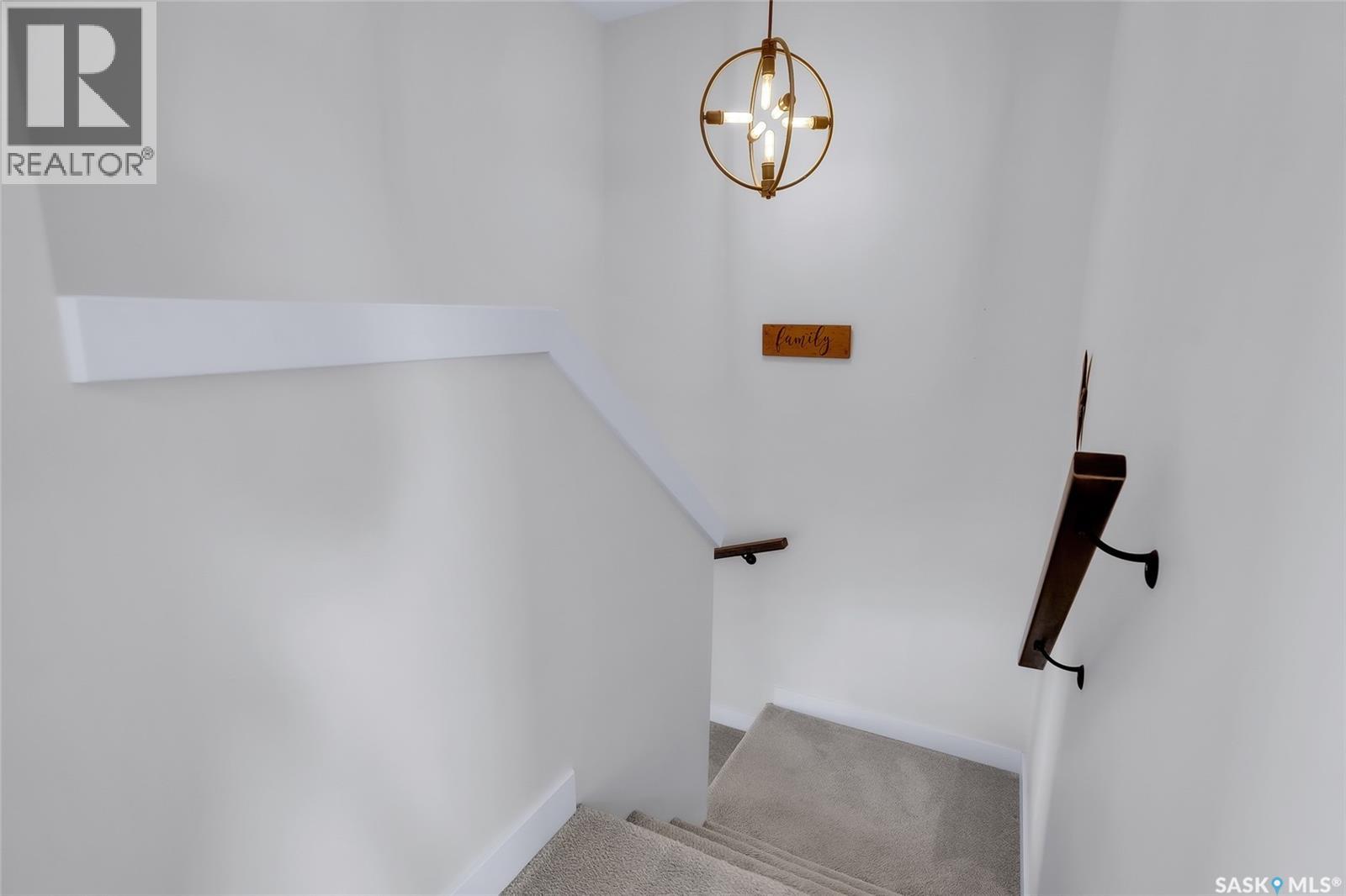 1059 Kolynchuk Crescent, Saskatoon, Saskatchewan  S7T 0V7 - Photo 21 - SK027111