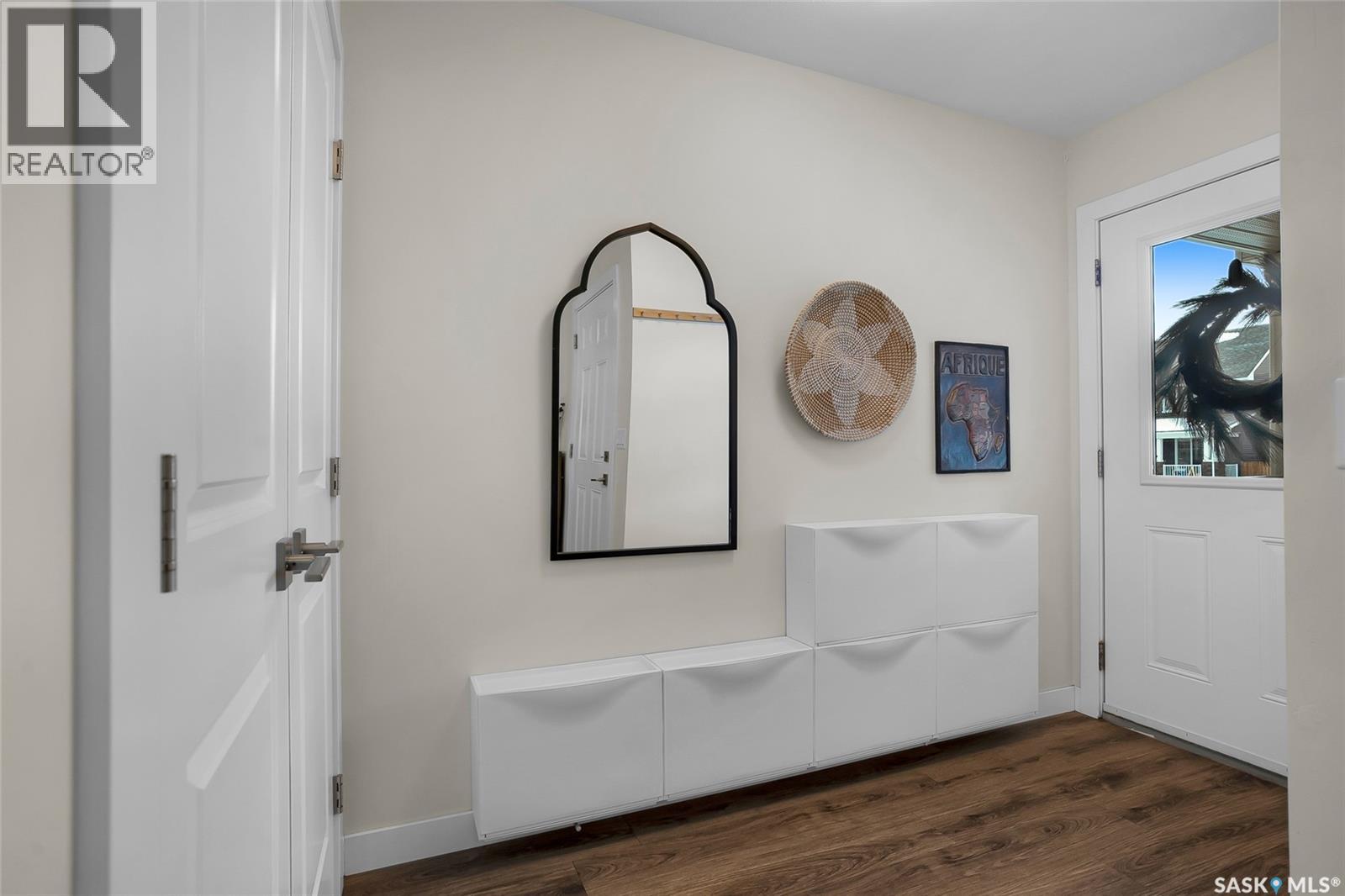 1059 Kolynchuk Crescent, Saskatoon, Saskatchewan  S7T 0V7 - Photo 3 - SK027111