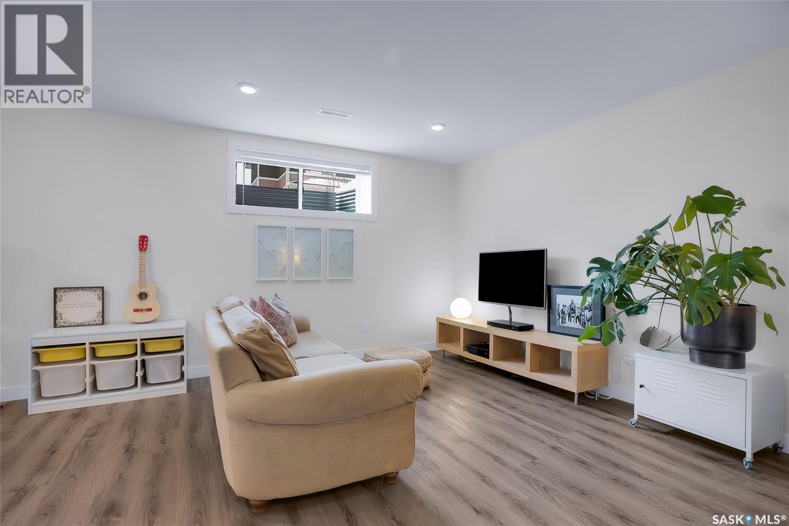 1059 Kolynchuk Crescent, Saskatoon, Saskatchewan  S7T 0V7 - Photo 33 - SK027111