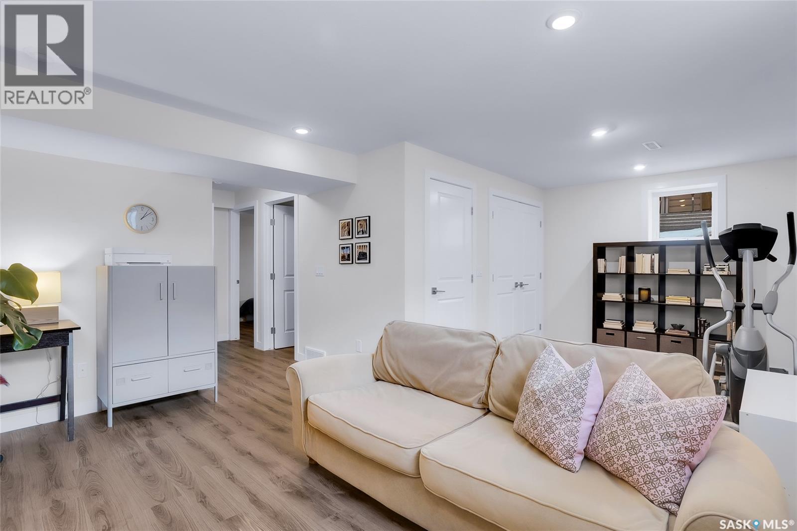 1059 Kolynchuk Crescent, Saskatoon, Saskatchewan  S7T 0V7 - Photo 35 - SK027111