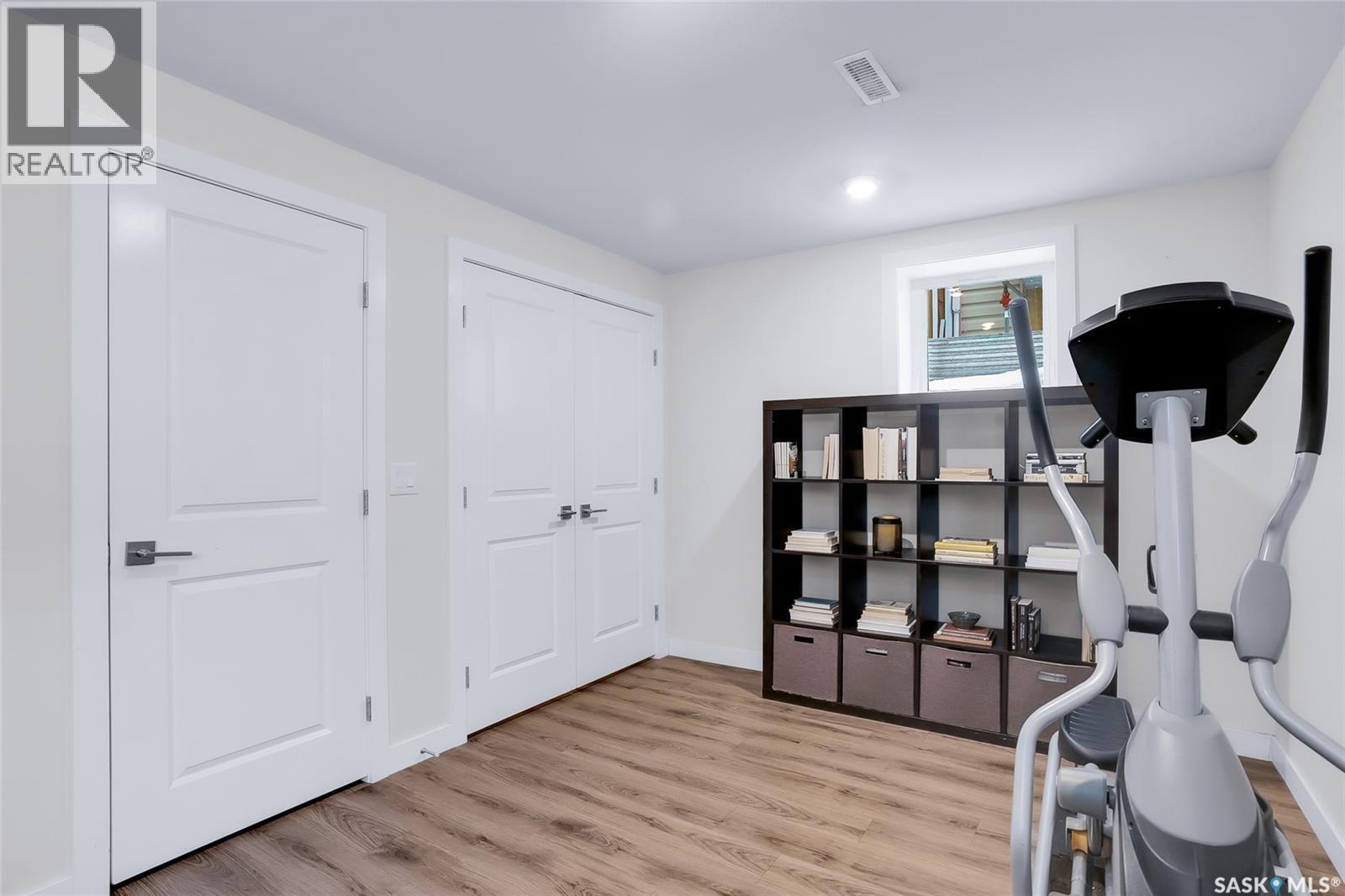 1059 Kolynchuk Crescent, Saskatoon, Saskatchewan  S7T 0V7 - Photo 36 - SK027111