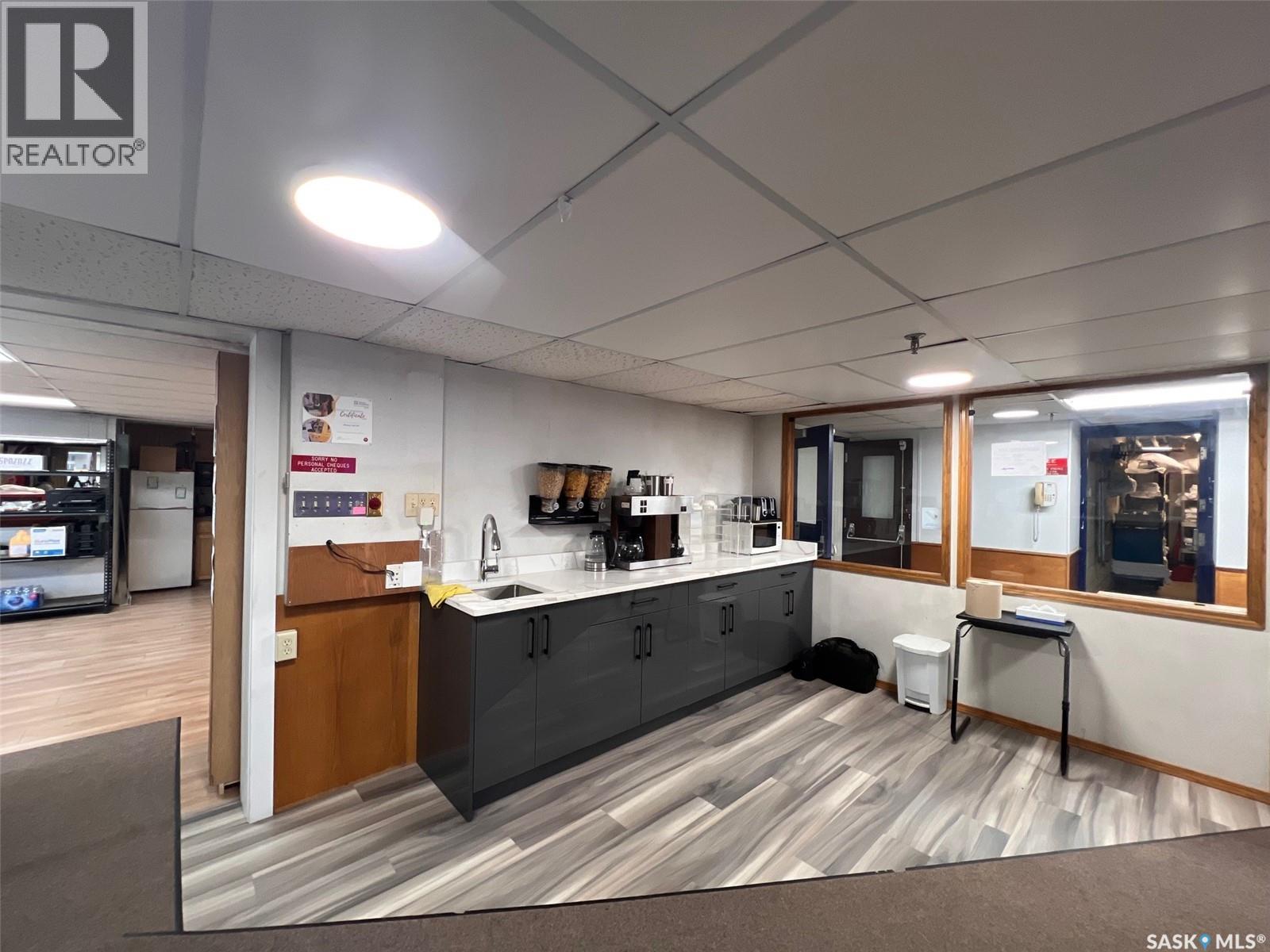 45 Service Road N, Moose Jaw, Saskatchewan  S6H 4N7 - Photo 12 - SK027078