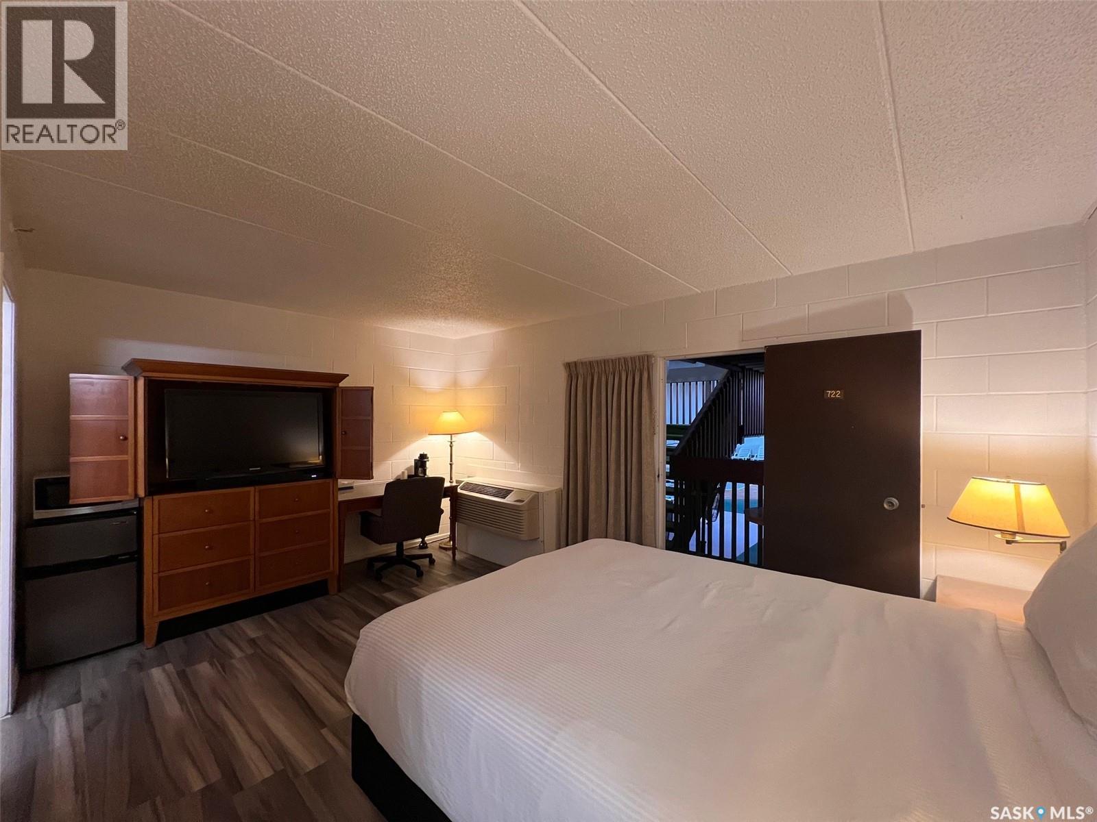 45 Service Road N, Moose Jaw, Saskatchewan  S6H 4N7 - Photo 6 - SK027078