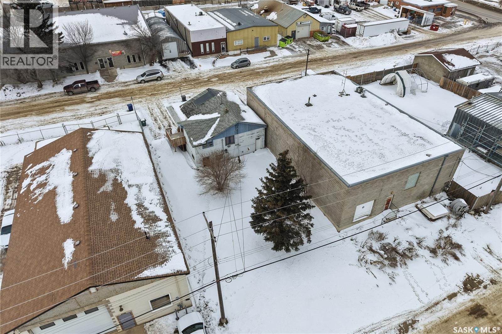 1710 Saskatchewan Avenue, Saskatoon, Saskatchewan  S7K 1P8 - Photo 2 - SK027037