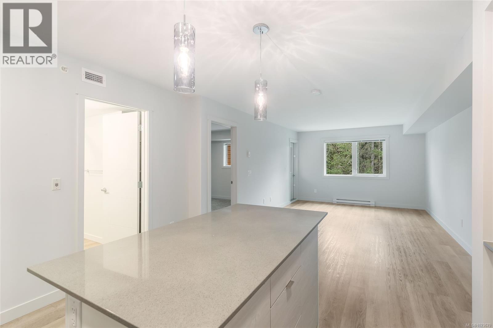 311 4820 Cedar Ridge Pl, Nanaimo, British Columbia  V9T 0M7 - Photo 3 - 1023679