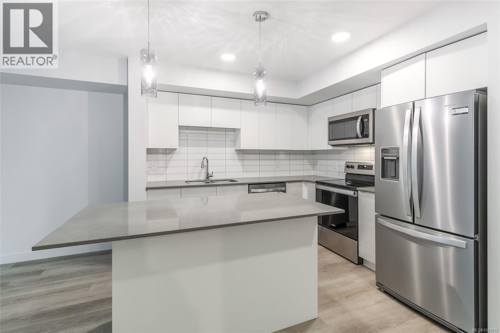 311 4820 Cedar Ridge Pl, Nanaimo, British Columbia  V9T 0M7 - Photo 4 - 1023679