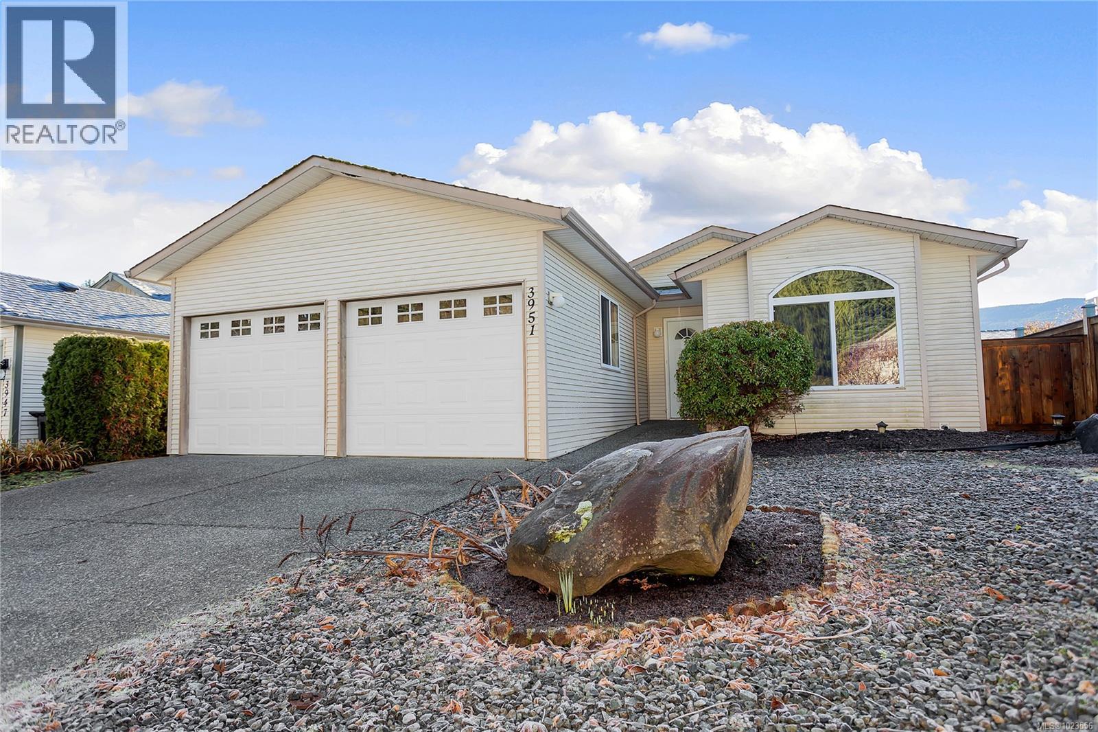3951 Valewood Dr, Nanaimo, British Columbia  V9T 6B9 - Photo 1 - 1023556