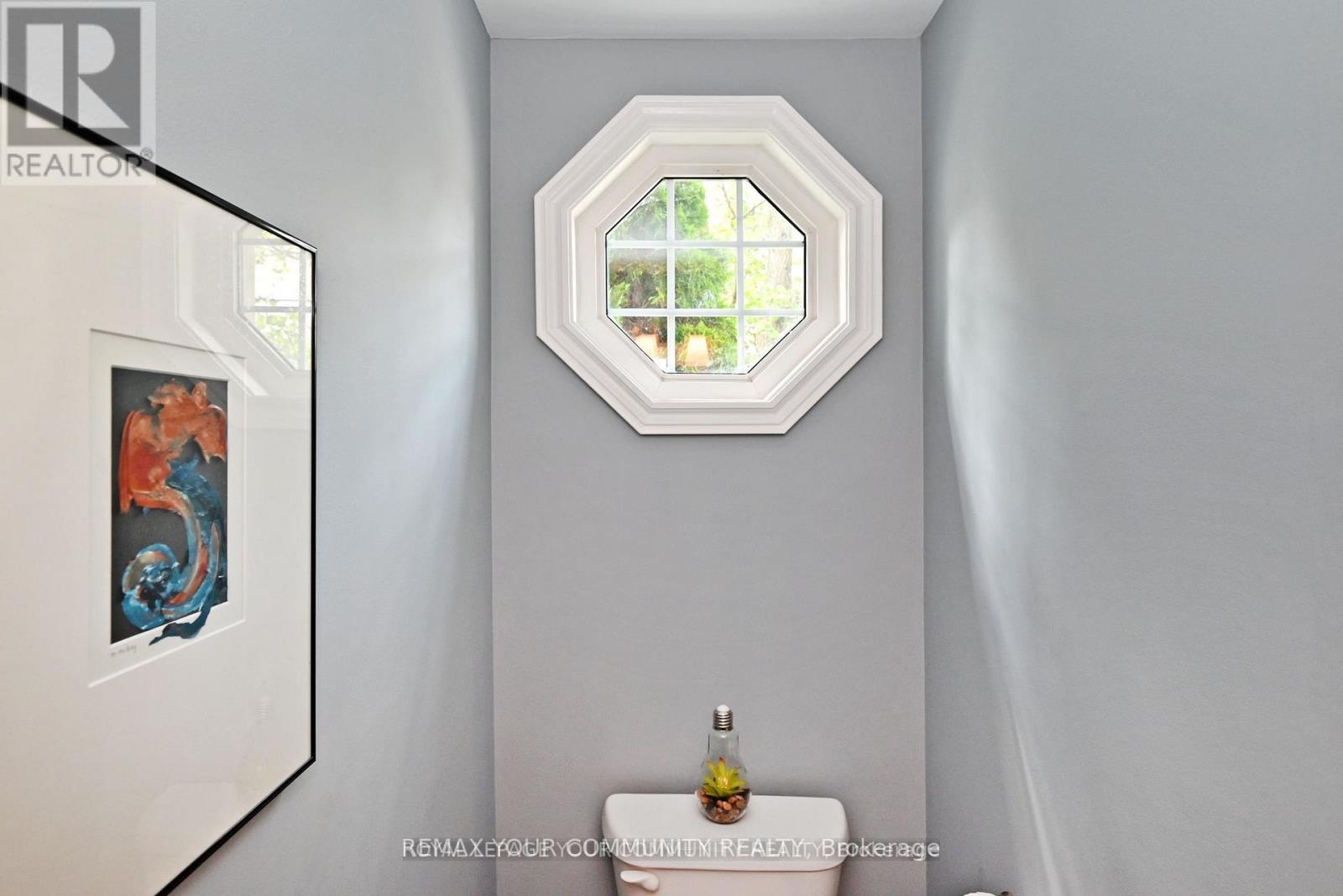 18 - 3 Senator Court, Aurora, Ontario  L4G 7P2 - Photo 25 - N12453919