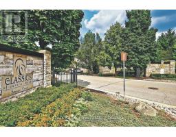 18 - 3 SENATOR COURT, Aurora, Ontario