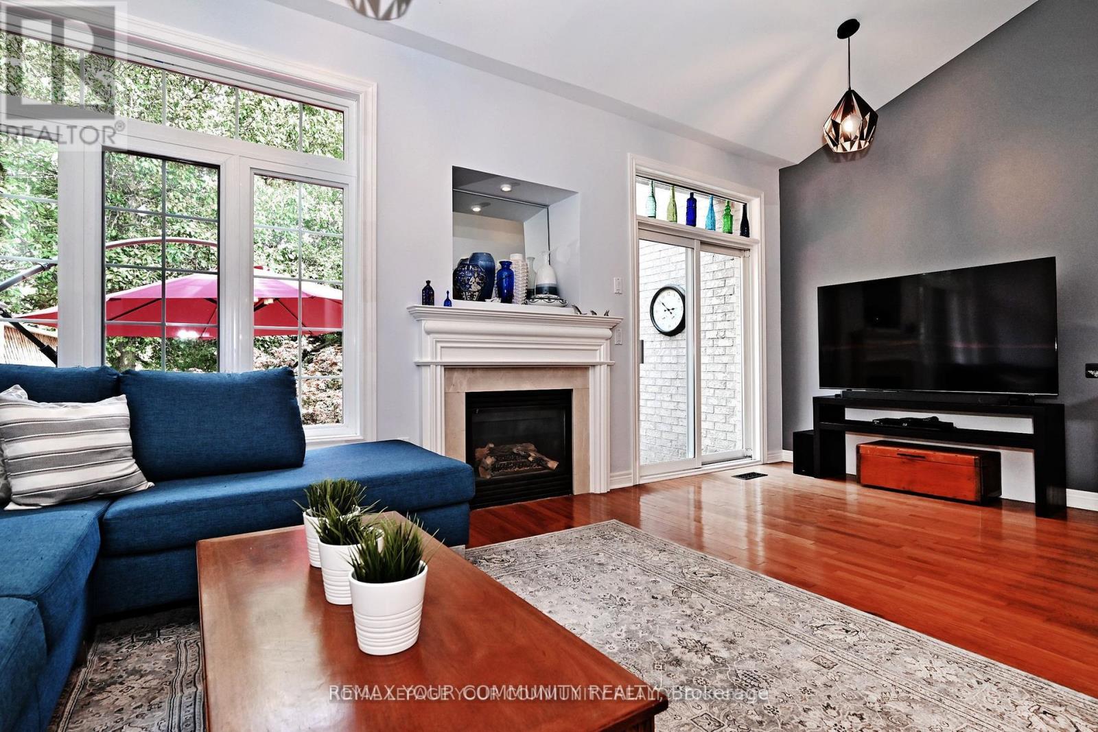 18 - 3 Senator Court, Aurora, Ontario  L4G 7P2 - Photo 10 - N12453919