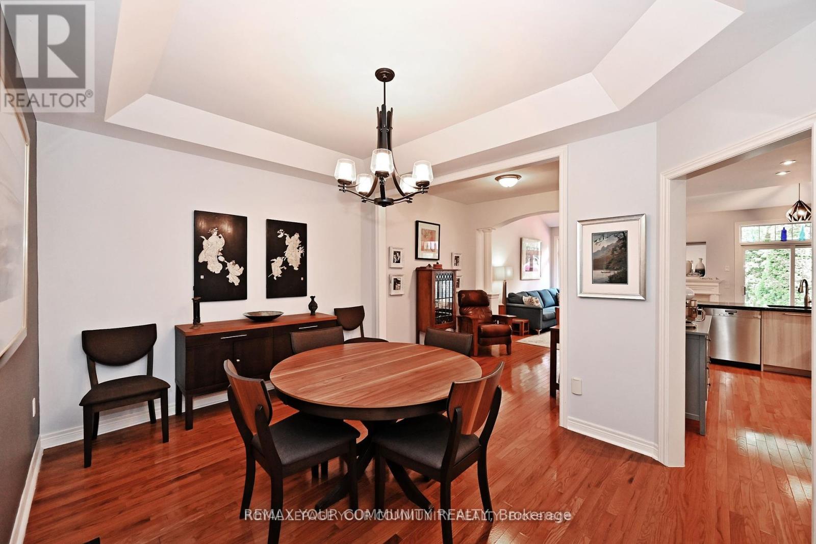 18 - 3 Senator Court, Aurora, Ontario  L4G 7P2 - Photo 6 - N12453919