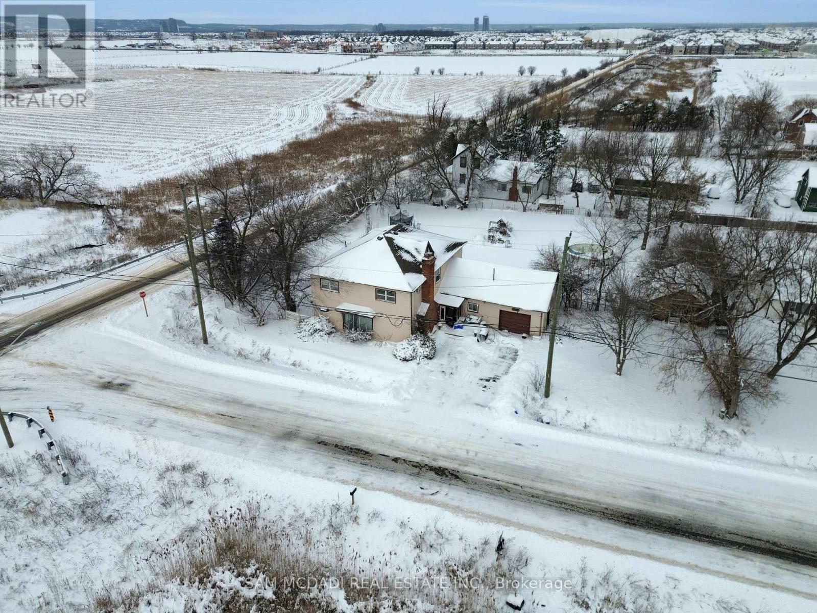 10025 Britannia Road, Milton, Ontario  L9T 7G2 - Photo 8 - W12713972