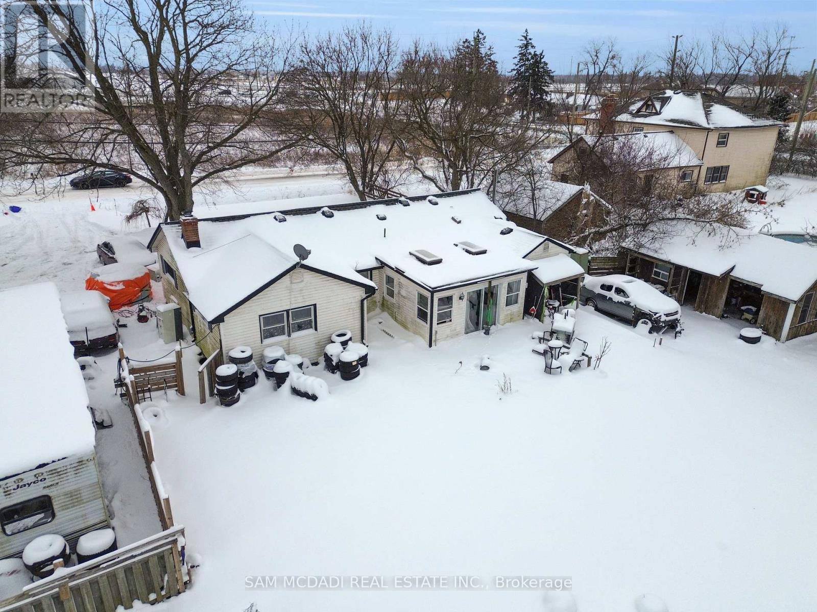 10043 Britannia Road, Milton, Ontario  L9T 7G5 - Photo 4 - W12713976