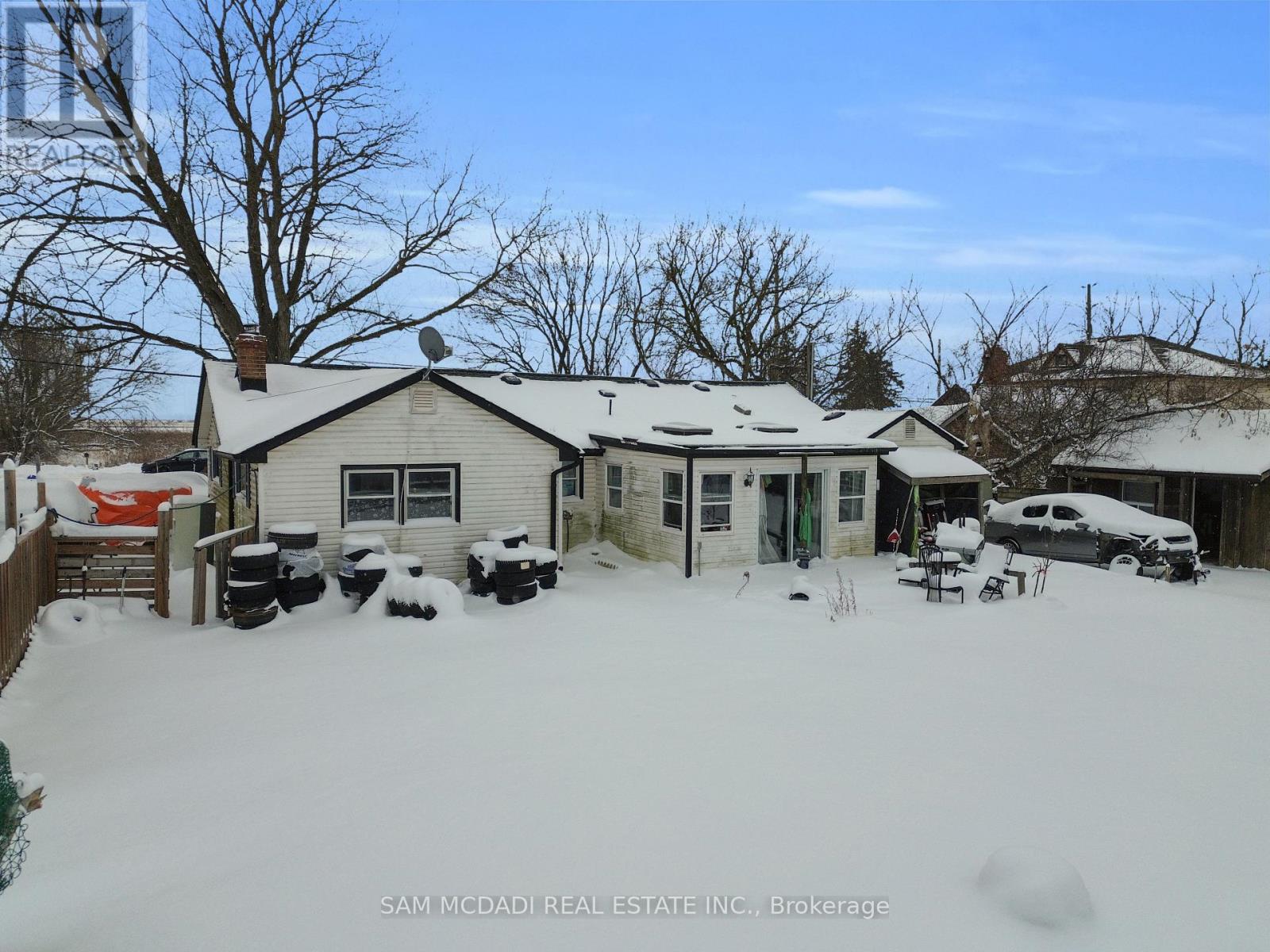 10043 Britannia Road, Milton, Ontario  L9T 7G5 - Photo 5 - W12713976