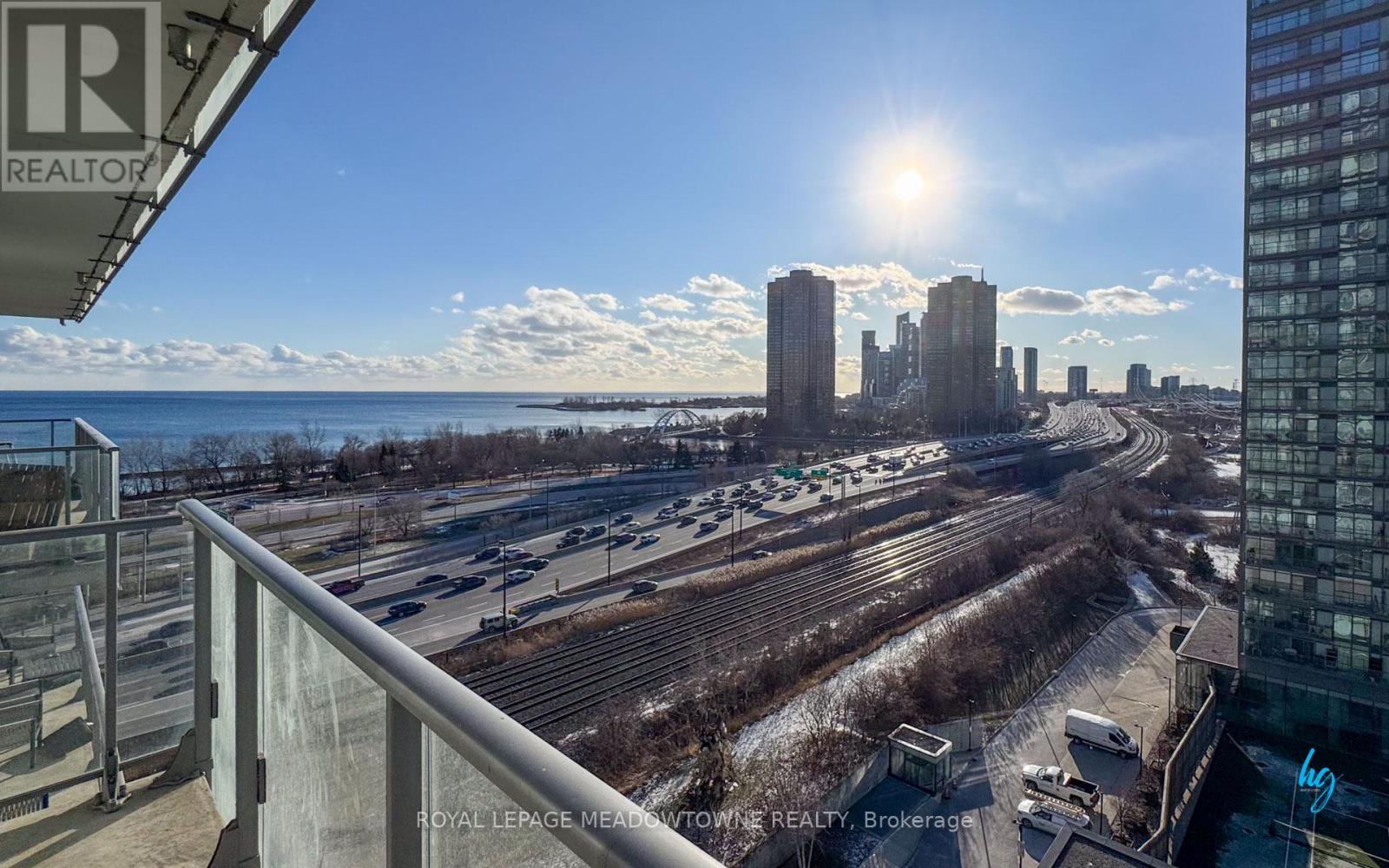 1106 - 103 THE QUEENSWAY, Toronto, Ontario