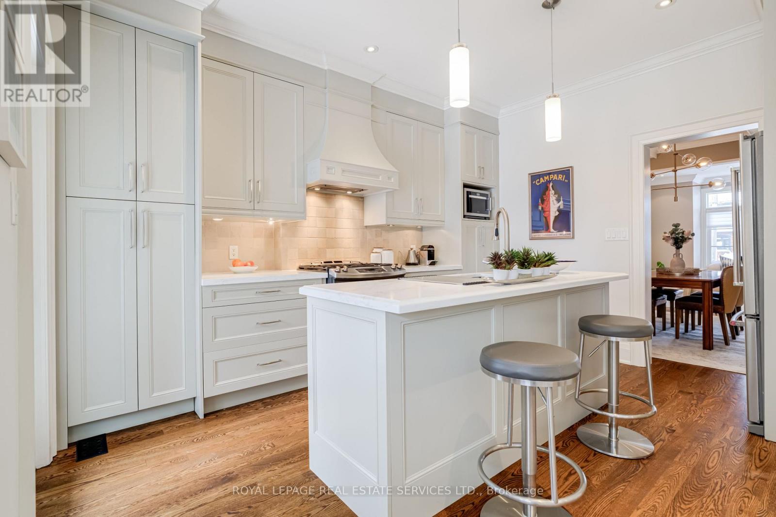 79 Raymond Avenue, Toronto, Ontario  M6S 2B1 - Photo 10 - W12713994