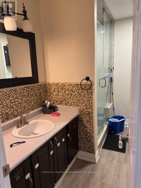 73 Mallard Crescent, Brampton, Ontario  L6S 2T7 - Photo 3 - W12714048