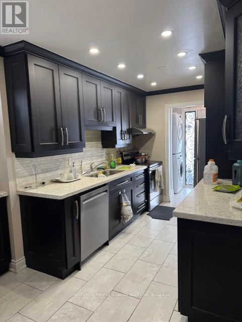 73 Mallard Crescent, Brampton, Ontario  L6S 2T7 - Photo 6 - W12714048