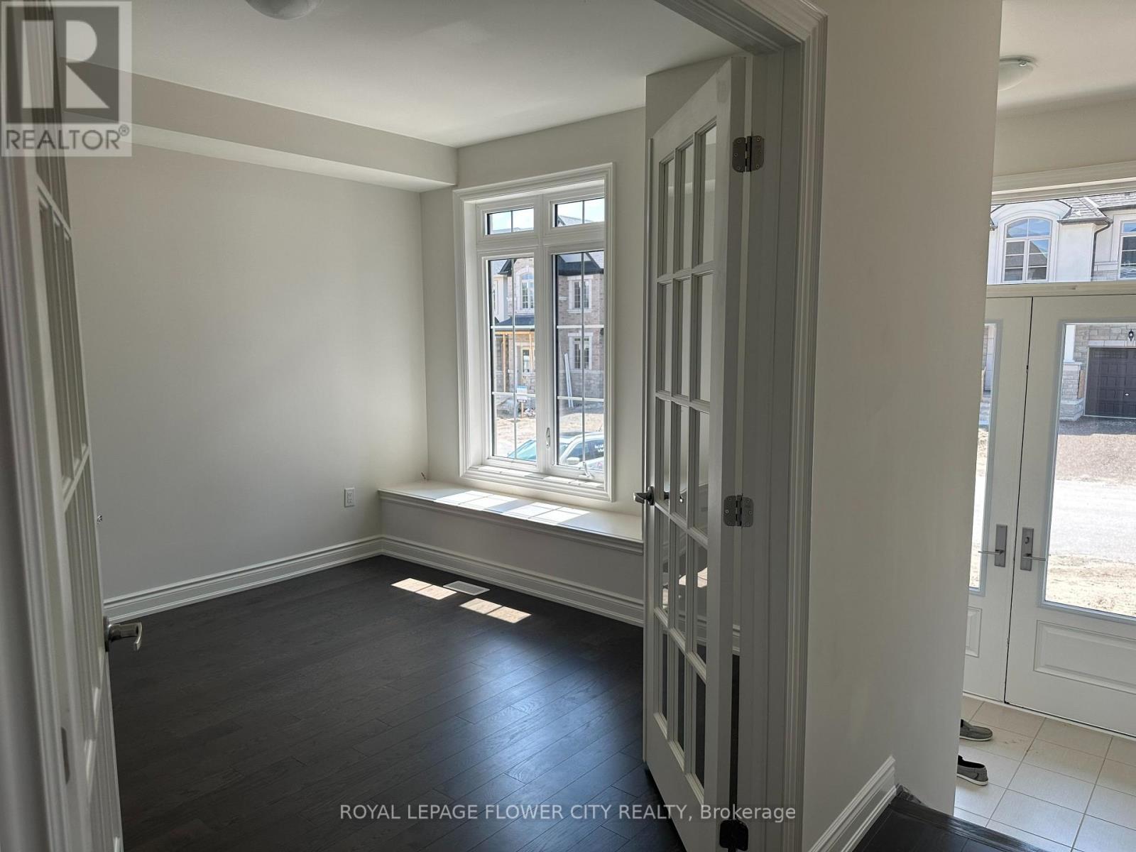 7 Ann Mckee Street, Caledon, Ontario  L7C 4M8 - Photo 1 - W12714056