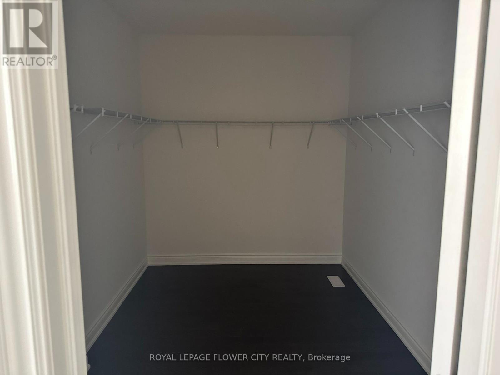 7 Ann Mckee Street, Caledon, Ontario  L7C 4M8 - Photo 8 - W12714056