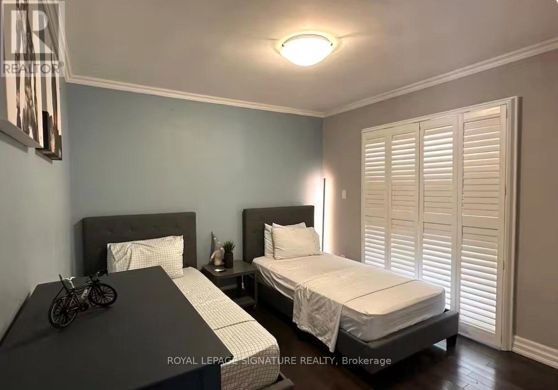 1353 Sheldon Avenue, Oakville, Ontario  L6L 2P9 - Photo 12 - W12714126